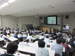 東日本大震災活動報告会を開催(画像1)