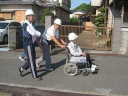 津波避難訓練を実施(画像2)