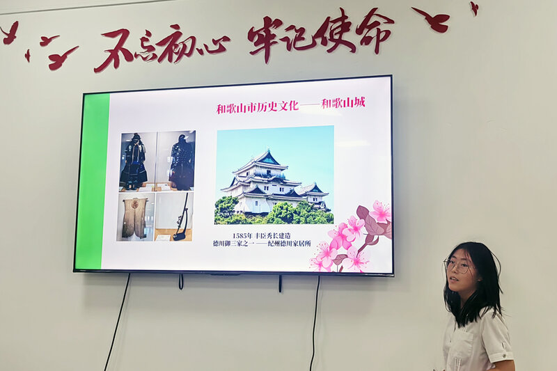 韩一菲.jpg