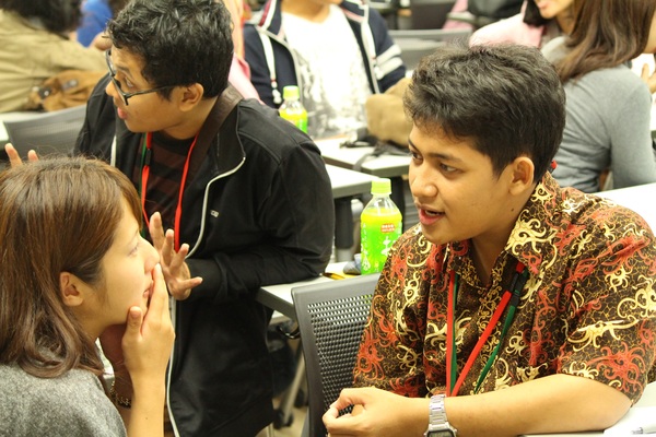 インドネシアの大学生と交流