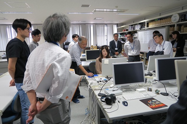 令和元年度産学官見学交流会（研究室3）.jpg