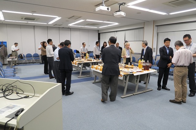 令和元年度産学官見学交流会（交流会）.jpg