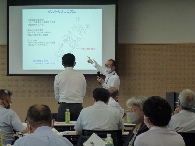 和歌山地域化学関連企業と和歌山大学化学系研究者との交流会2022-3