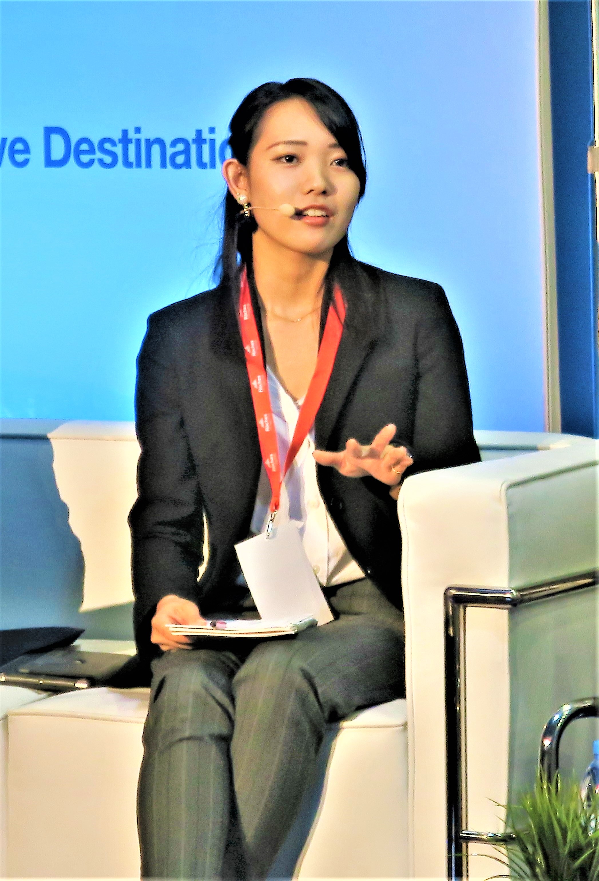 Interviewer-Ms.Endo.jpg