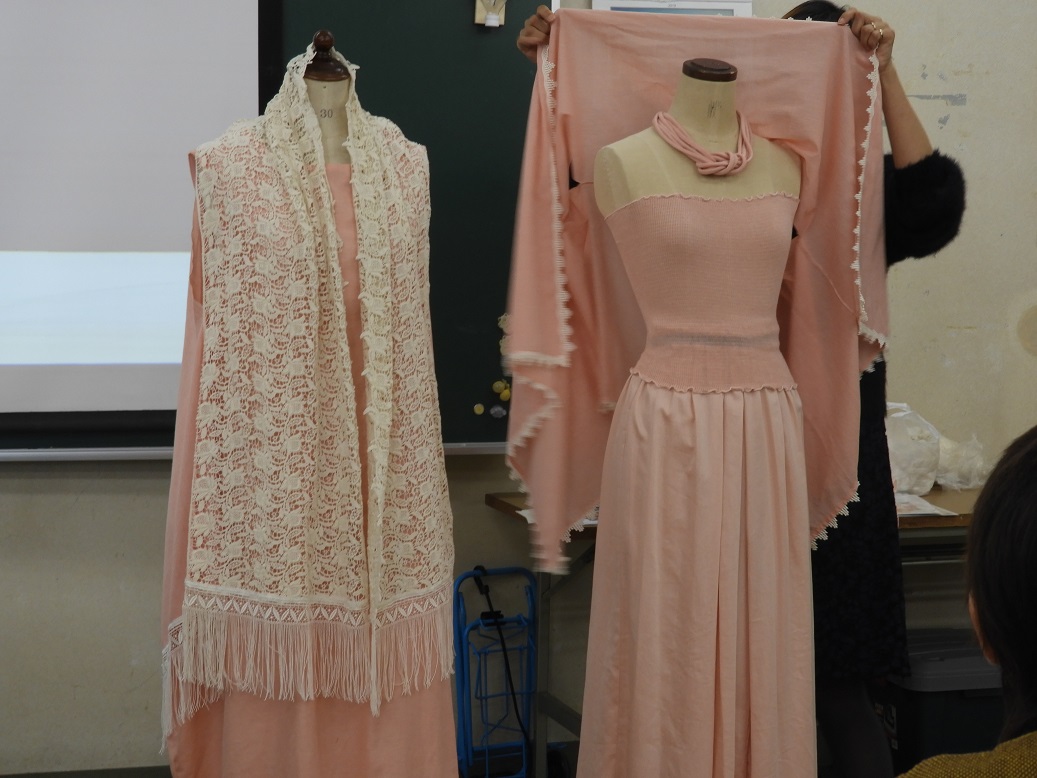 地元綿花を使ったドレス 地元綿花を使ったドレス