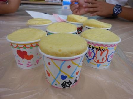 出来上がったカップケーキ