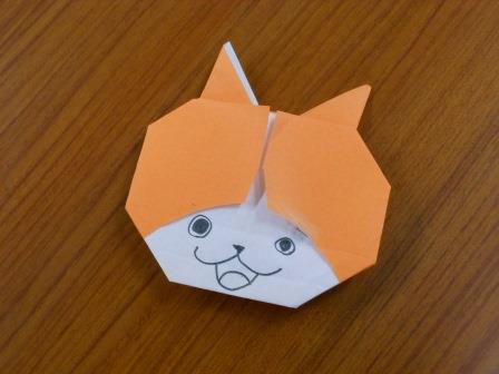 折り紙で作ったキャラクター