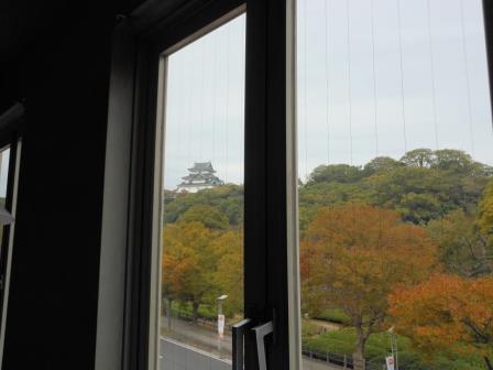 窓から見える和歌山城