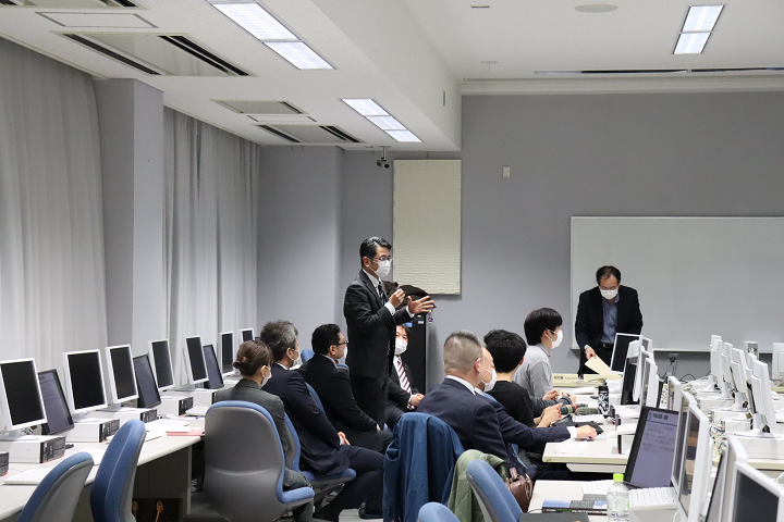 成果発表会の講評2