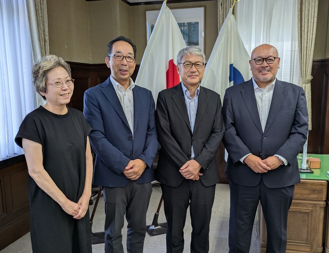 本山学長は和歌山県庁を訪問しました | 和歌山大学